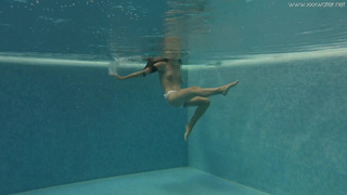 Худая нимфа Стефани Мун в страстном порно