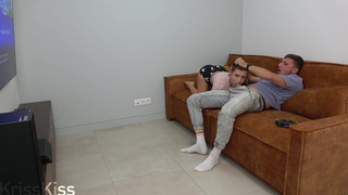 Горячий секс в HD: страстные ласки, глубокий минет и игра с грудью