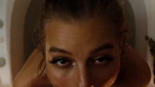 Обдаю спермой – смотри, как стекает по губам!