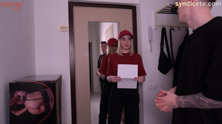 Дрочить нельзя пропустить: курьерша в страстном порно с сюрпризом