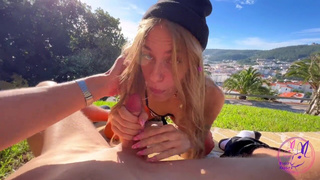 Страстный минет без тормозов – она знает, как добиться своего