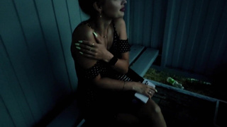 Секс на улице: спонтанная близость с горячей телкой