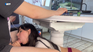 Игривый БДСМ с фанатом киберспорта