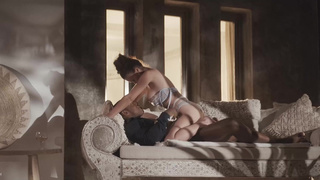 Кремпай сюрприз для Мины – откровенное видео