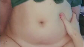 Искушение без границ: Dolly Sky в откровенной домашней сцене