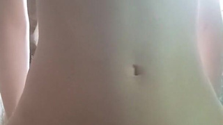 18тилетняя в позе наездницы